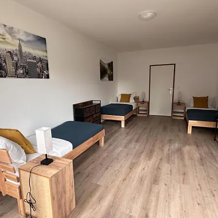 Worker - Single Beds - Free Parking - Near Duesseldorf Airport- Fair Duisburg