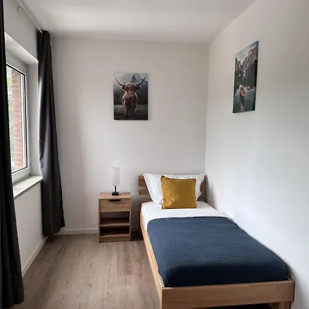 Worker - Single Beds - Free Parking - Near Duesseldorf Airport- Fair Duisburg