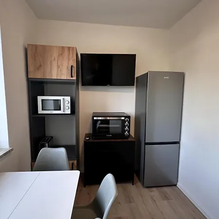 Worker - Single Beds - Free Parking - Near Duesseldorf Airport- Fair *