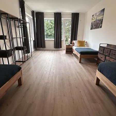 Apartmán Worker - Single Beds - Free Parking - Near Duesseldorf Airport- Fair