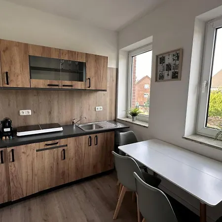 Apartmán Worker - Single Beds - Free Parking - Near Duesseldorf Airport- Fair