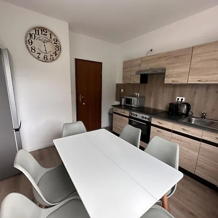 Apartmán Worker - Single Beds - Free Parking - Near Duesseldorf Airport- Fair Duisburg