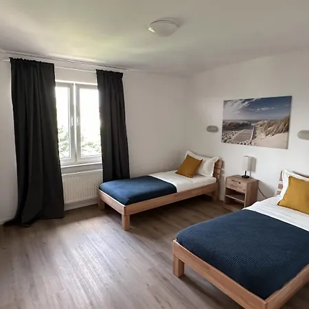 9 Min To Dus Airport & 17 Min To Dus Messe Duisburg