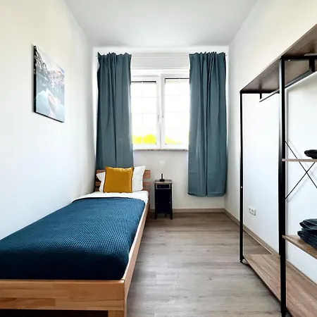Apartmán Worker - Single Beds - Free Parking - Near Duesseldorf Airport- Fair Duisburg