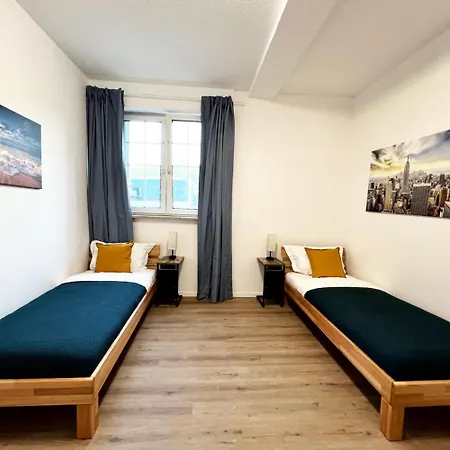 Worker - Single Beds - Free Parking - Near Duesseldorf Airport- Fair