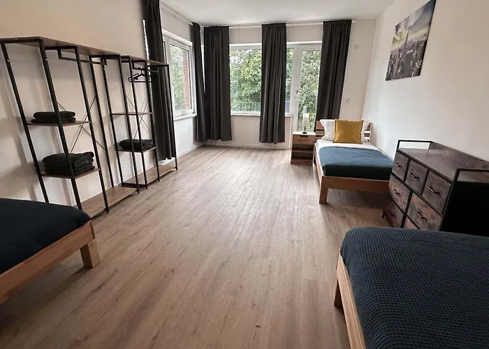 9 Min To Dus Airport & 17 Min To Dus Messe Apartamento 3*