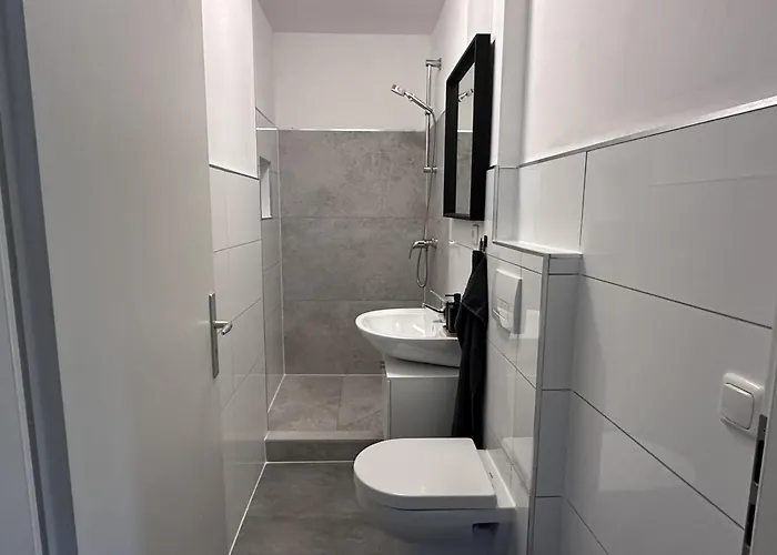 9 Min To Dus Airport & 17 Min To Dus Messe 3* 杜伊斯堡