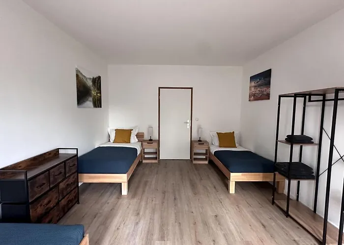 9 Min To Dus Airport & 17 Min To Dus Messe