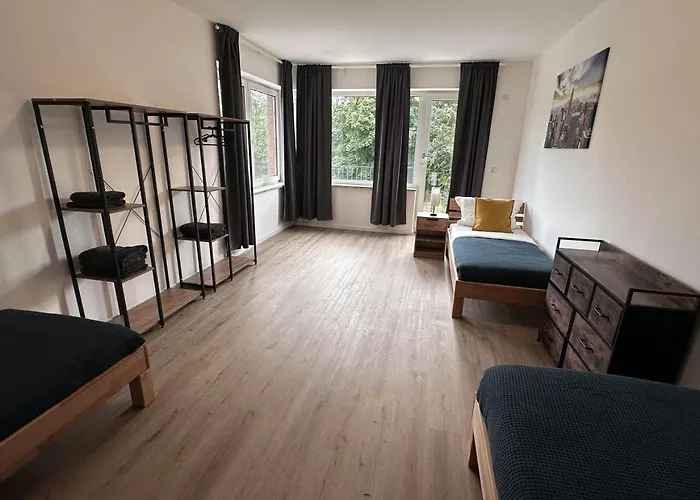 9 Min To Dus Airport & 17 Min To Dus Messe Apartamento 3*